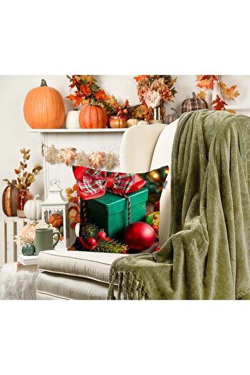 Sakallı Christmas Themed 3D Printed Decorative Throw Pillow Cover