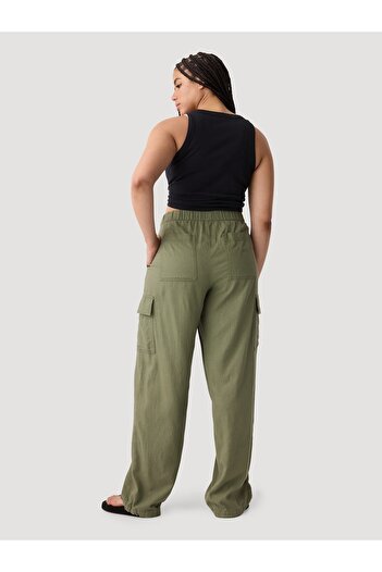 GAP Kadın Haki Keten Karışımlı Paraşüt Kargo Pantolon