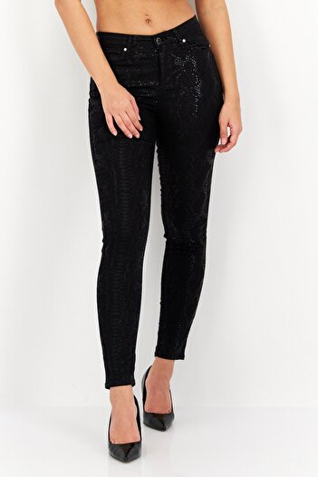 Guess Women Skinny Fit Snakeskin Five Pocket Pants, Black