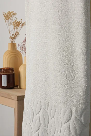 FAVORA Hazal Cotton Bath Towel 610 Gr