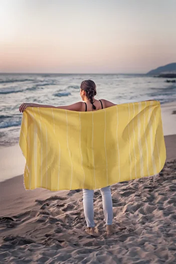 FAVORA Yellow Loincloth Beach Towel - 90x140