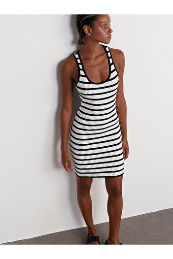 Dilvin 90147 Ecru-black Striped Knitwear Dress