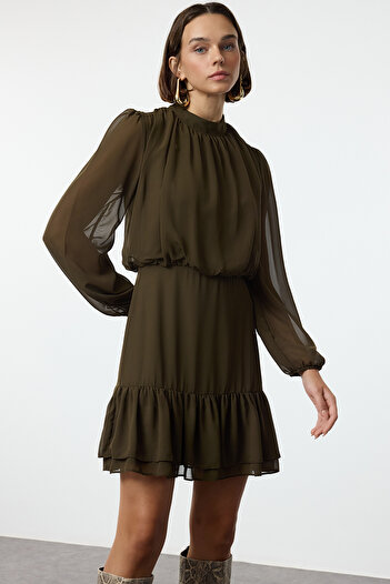 Trendyol Collection Zimní mini šifónové šaty – khaki, sukně s flounce, Twoaw24El00592