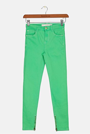 Guess Kids Girl Skinny Fit Stretchable Plain Jeans, Green