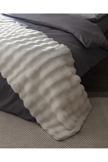 Madame Coco Wissale Bed End Runner