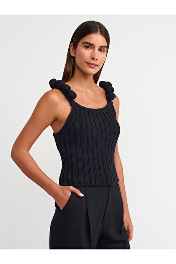 Dilvin 10524 Straped Handcrafted Flower Detailed Knitwear Top-Black