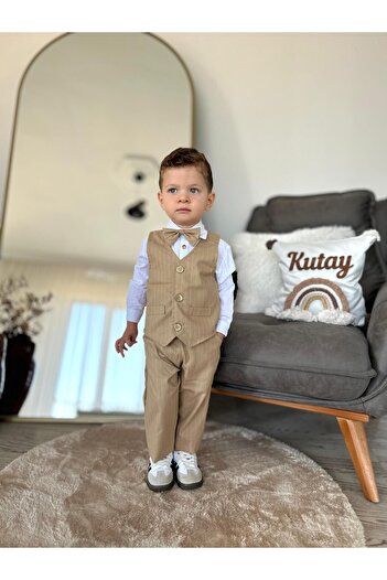favorimkids 4-Piece Striped Baby and Kids Set - Shirt, Trousers and Vest Bow Tie
