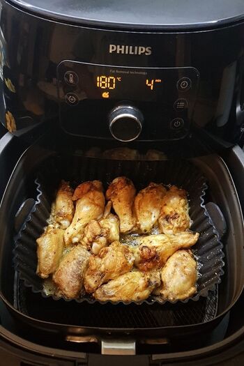 GULHANILE Airfryer Silicone Cooking Container 20x20 Cm Black Compatible with All Airfryers