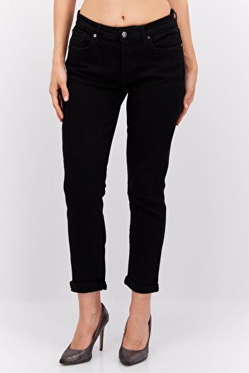 Red Tape Women Embroidered Logo Skinny Pants, Black