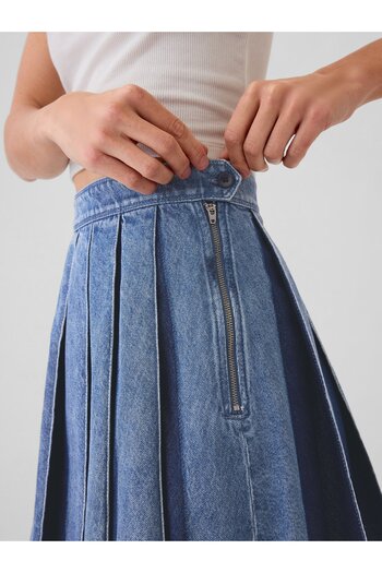 GAP Kadın Mavi Pileli Denim Mini Etek