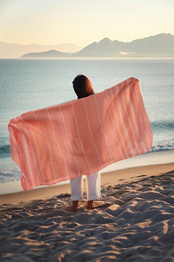 FAVORA Pomegranate Flower Patterned Loincloth Beach Towel - 90x140