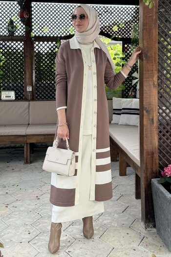 Rabia Şamlı Ζακέτα πλεκτής ριγέ εικόνας σε χρώμα καφέ γάλακτος