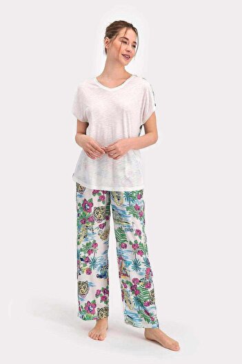 Arnetta Stay Wild Cream Women's Short Sleeve Pajama Set
