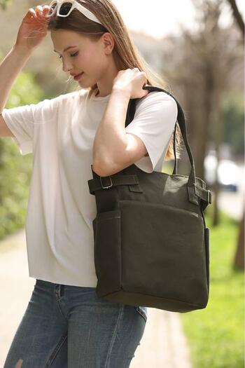 LETOON Double Zipper Buckle Detailed Two Compartment Sports Arm Bag