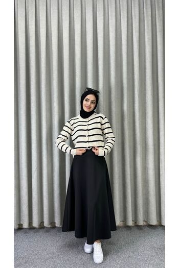 modasusev Ριγέ Πλεκτά Ζακέτα Hijab - Λεπτομέρεια με κουμπί