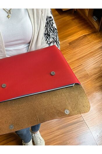 PLUSH STUDIO Flaming Hot Red Leather Computer and Briefcase 15.6 Inch (40X30 cm)