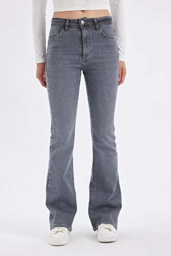 DeFacto Mia Jeans - Regular Waist, Long Flare Leg, Washable Trousers D4324Ax24Au