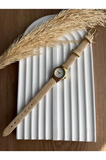 QUARTZ Still Model Vintage Women's Wristwatch Retro Beige Cord Bb116