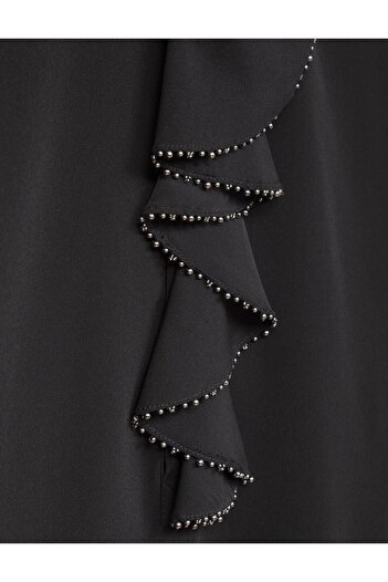 Kayra Embroidered Tunic with Flywheel Detail on the Collar Black