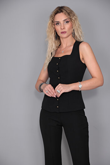 ÖNDER ÖZSOY Buttoned Vest-Black