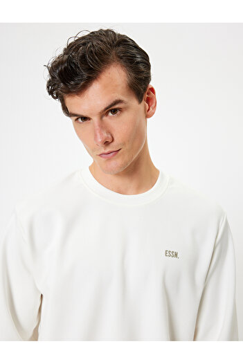Koton Sweatshirt mit Rundhalsausschnitt, minimal bedruckt, Basic-Interlock-Stoff, Baumwollmischung