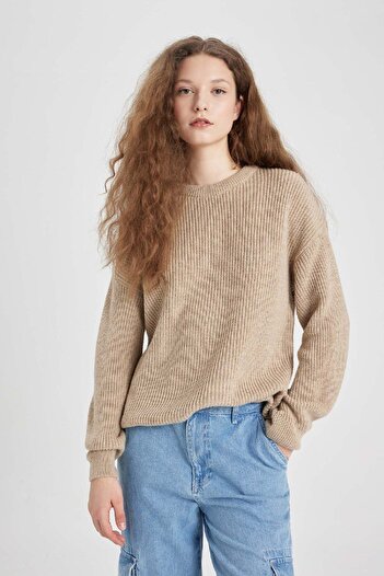 DeFacto Regular Fit Crew Neck Thessaloniki Fabric Basic Plain Knitwear Sweater H6905Az24Wn