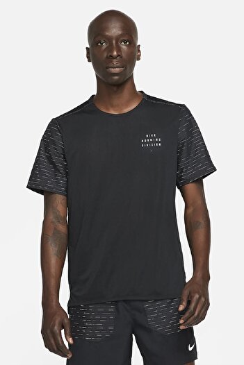 Nike Rise 365 Run Division Μαύρο μπλουζάκι για τρέξιμο με ανακλαστικό με κοντό μανίκι