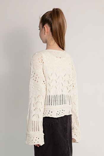 DMB BOYS & GIRLS Girl's Knitted Sweater Age 9-14