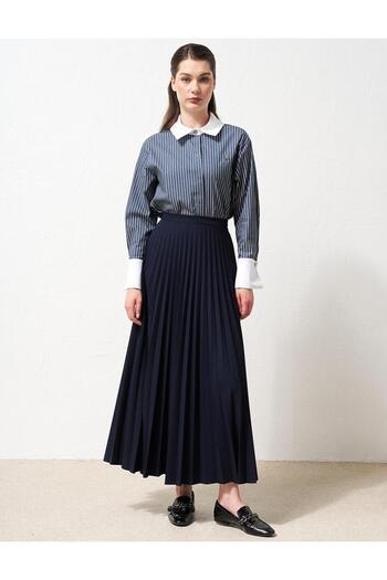 Kayra Navy Blue Zippered Pleated Skirt