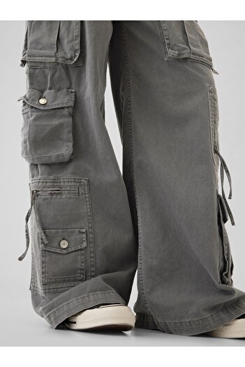 GAP Kadın Gri Mid Rise Relaxed Kargo Pantolon