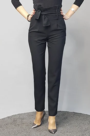 ÖNDER ÖZSOY Belt Pleated Pocket High Waist Trousers-black