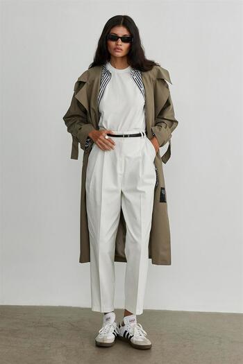 Suud Collection Płaszcz oversize w kolorze khaki z metalową klamrą