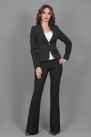 ÖNDER ÖZSOY Smoked Collar Single Button Jacket and Flared Trousers Set