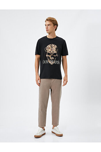 Koton Basic-Gabardine-Hose mit Knopfdetail und Taschen