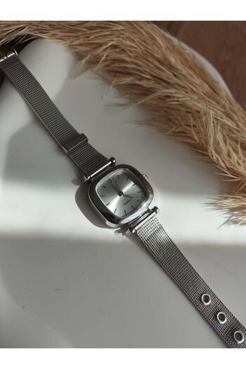 QUARTZ Rubsey Wicker Cord Minimal Women Wristwatch Modern Silver Color Vintage White Bb0026