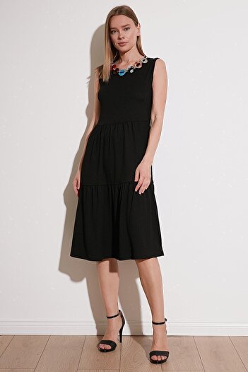 Lela Necklace Detailed Relaxed Cut Sleeveless Midi Dress Dress 5865099