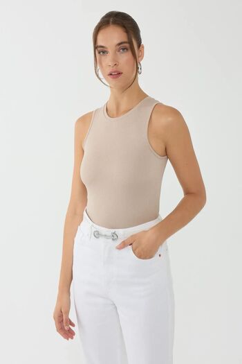 Hiccup Basic Crop Top
