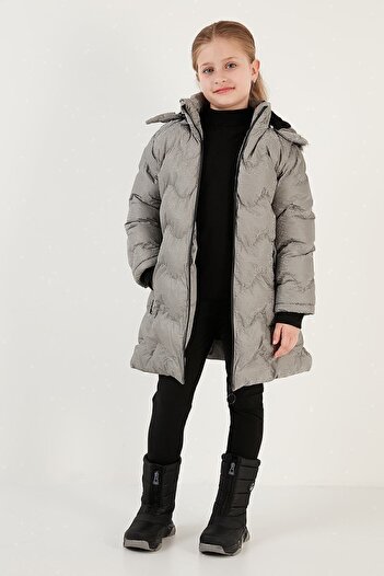 Lela Peluş Astarlı Yakası Suni Kürklü Çıkarılabilir Kapüşonlu Kışlık Mont Kız Çocuk Mont 5761905