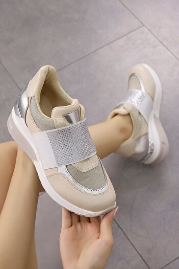Mamito Ayakkabı TYR 001 - Stone Detailed Rubber Sneakers