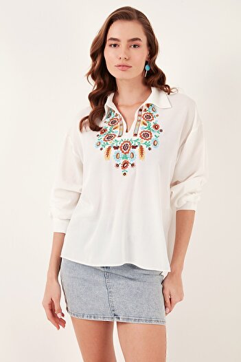 Lela Pamuklu Regular Fit Nakış İşlemeli Bluz  BLUZ 611BZ0181