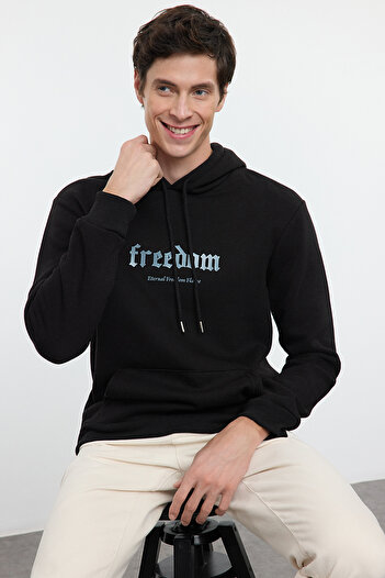 Trendyol Collection Черен пухкав суитшърт с качулка - Tmnaw25Sw00105