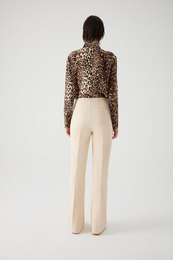 Exquise Relaxed Cut Pants