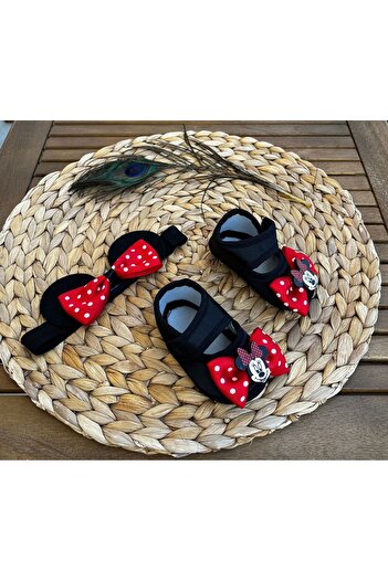 anne dokunuşu gibi KUZUM BEBE Mickey Mouse Siyah Bandanalı Kız Bebek Patik Ayakkabı
