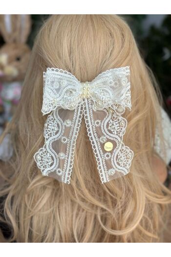 QUEEN AKSESUAR Luxury Design - Layered Long Pendant Lamp, Tailed Guipure Lace, Pearl Rhinestone Ribbon Bow Buckle