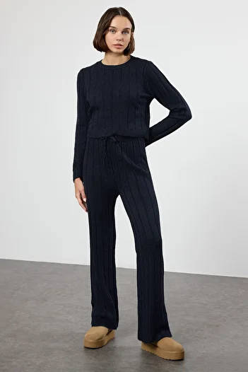 Trendyol Collection Navy Blue Crop Sweater-Pants Knitwear Top and Bottom Set Twoaw25Au00038