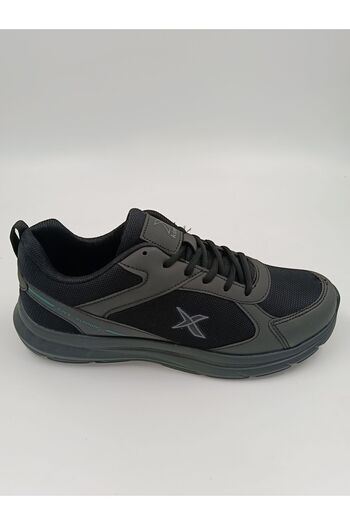 Kinetix Sneakers