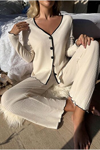 BELLA NOTTE V-Neck Buttoned Long Pajamas Set