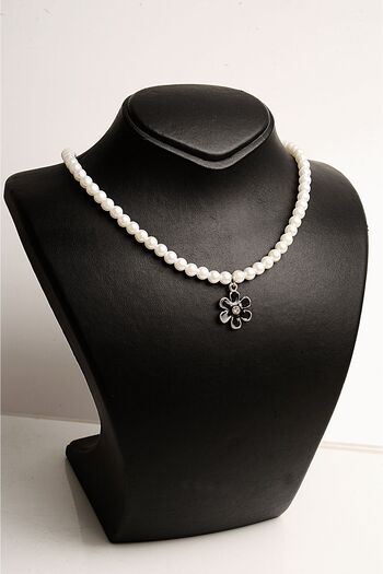EUROMODA Pearl Beaded Flower Design Necklace and Earring Set