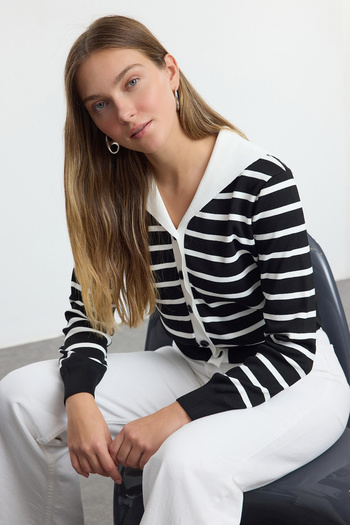 Trendyol Collection Turn-Down Collar Ecru Knitwear Cardigan - Twoaw25Hi00056