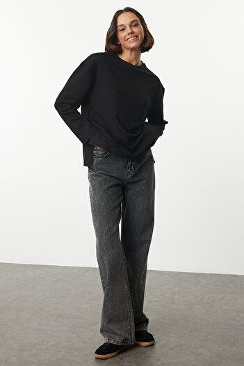 Trendyol Collection Comfortable Black Knitted Blouse - Long Sleeve, Slit Detail, Twoaw25bz00266